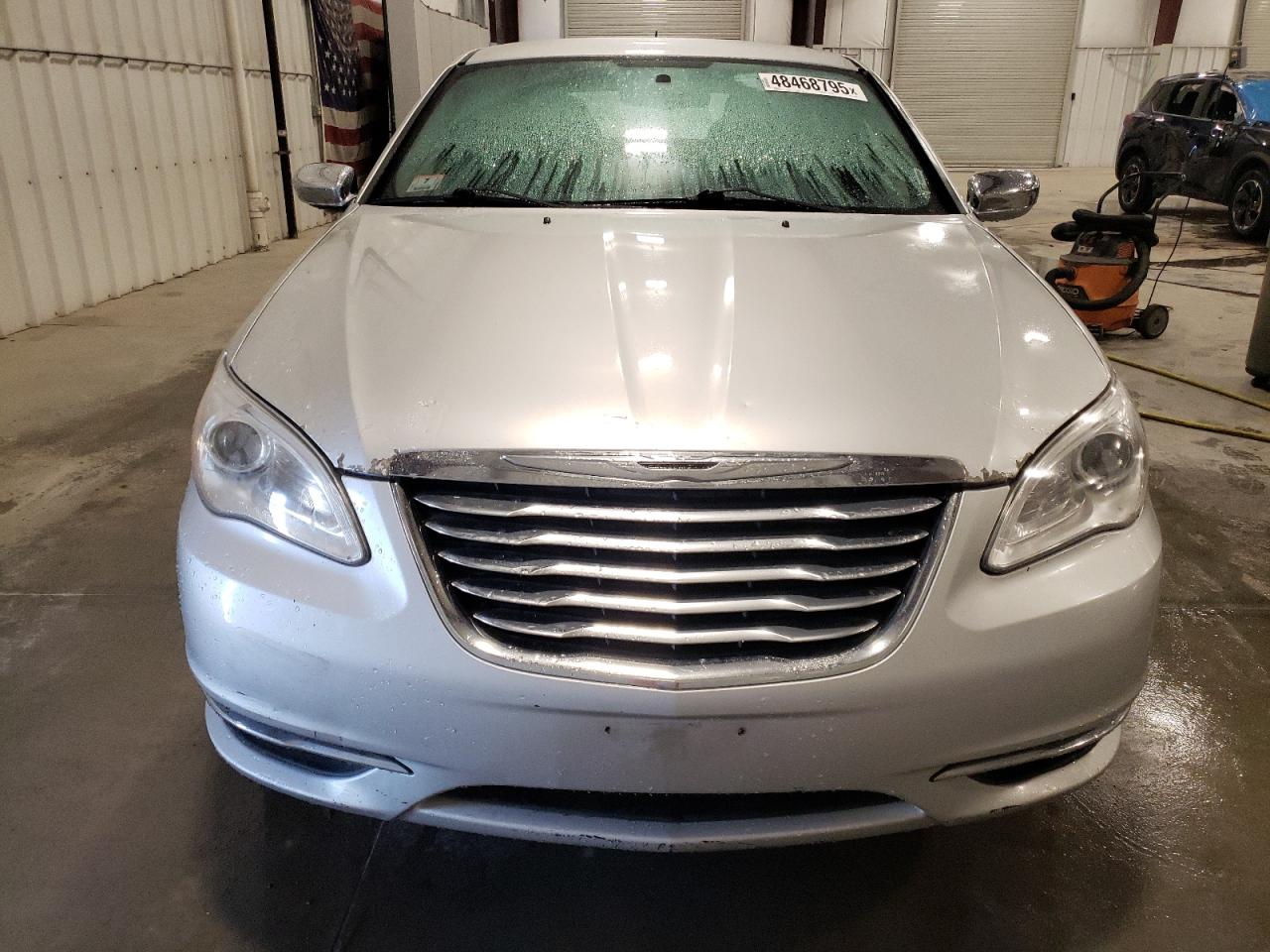2012 Chrysler 200 - Image 5