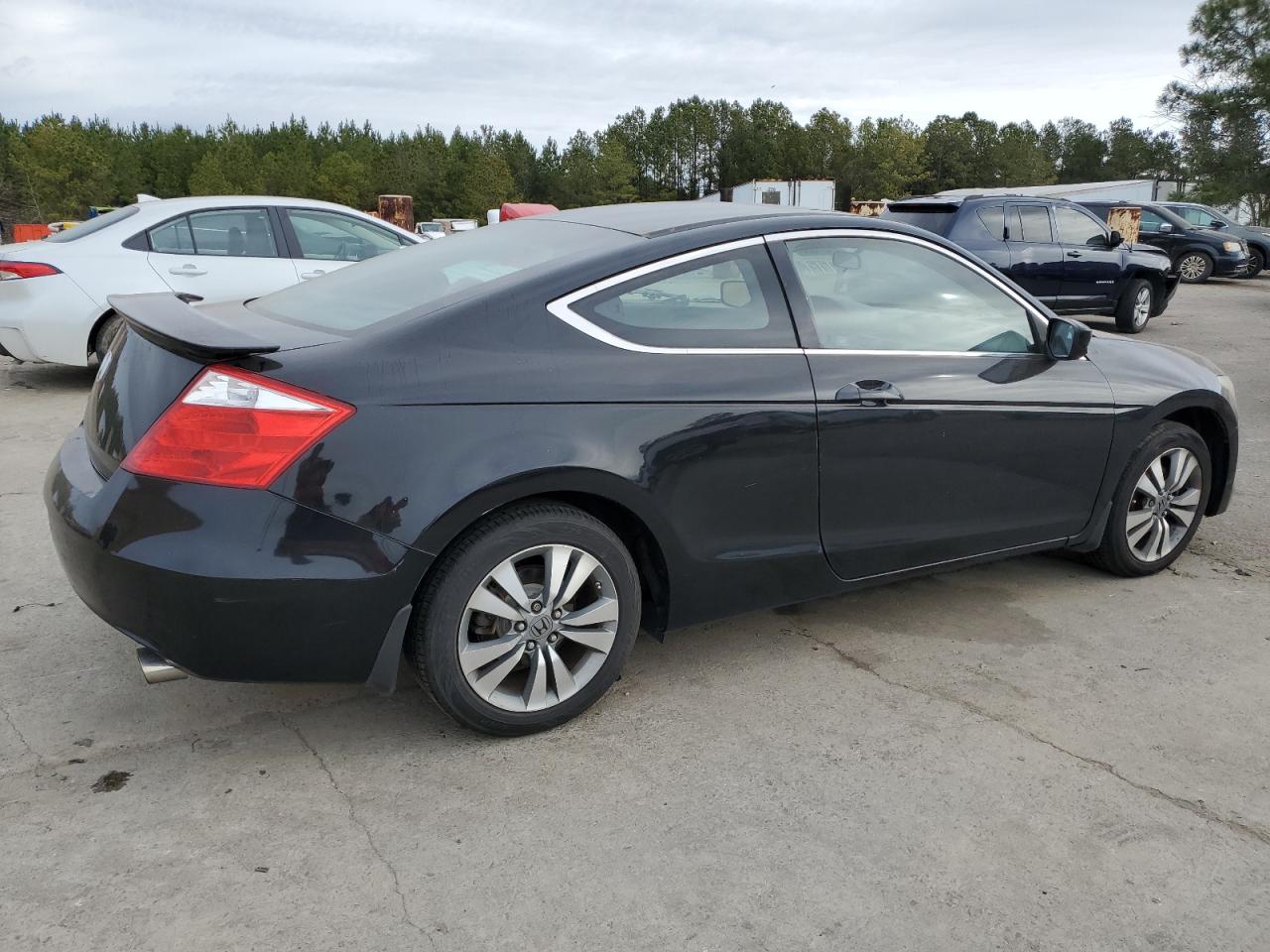 2010 Honda Accord - Image 3