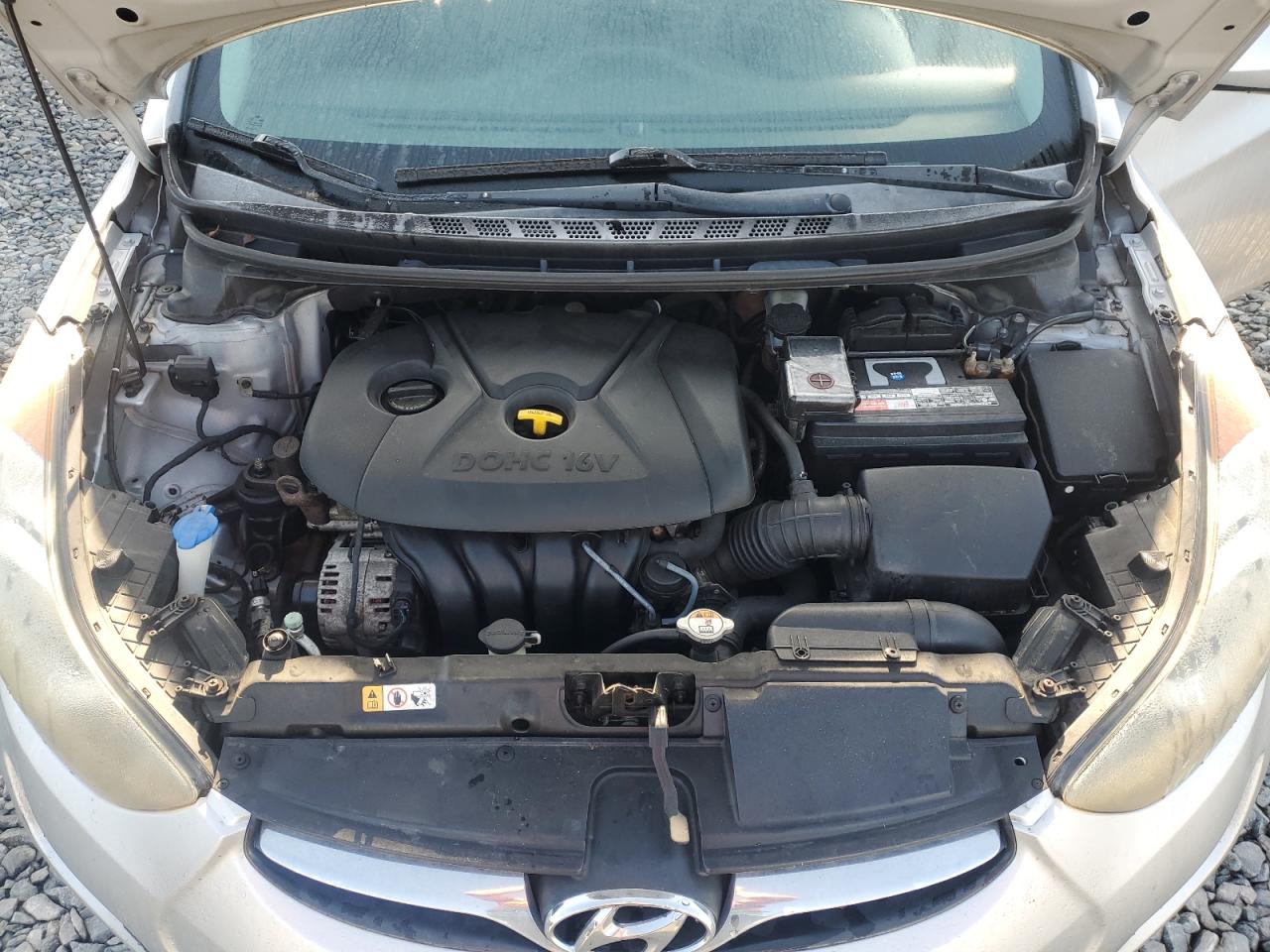 2013 Hyundai Elantra - Image 11