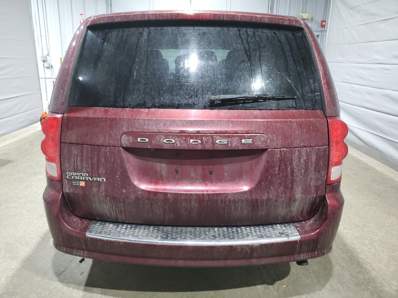 2017 Dodge Caravan - Image 6