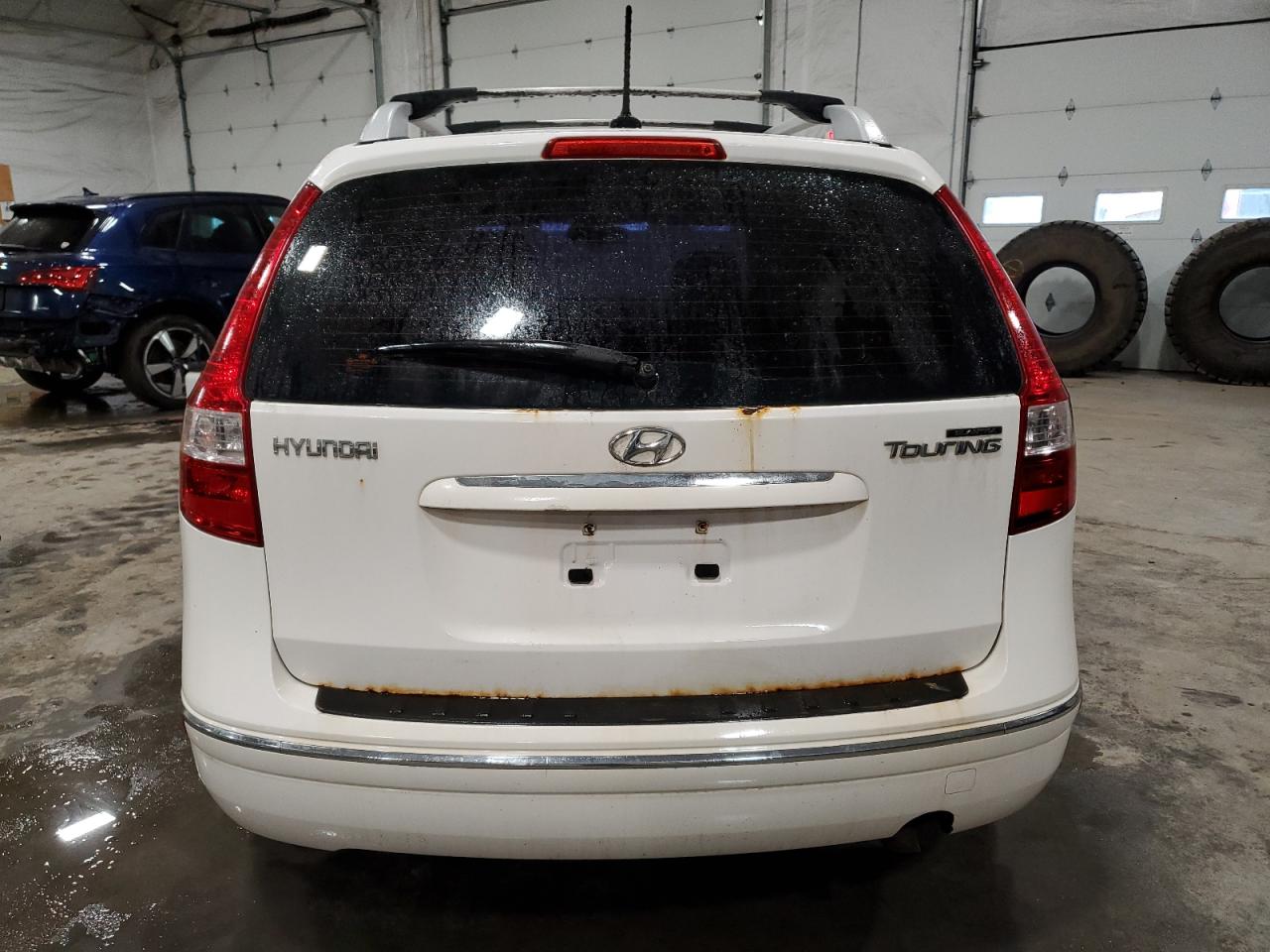 2012 Hyundai Elantra - Image 6