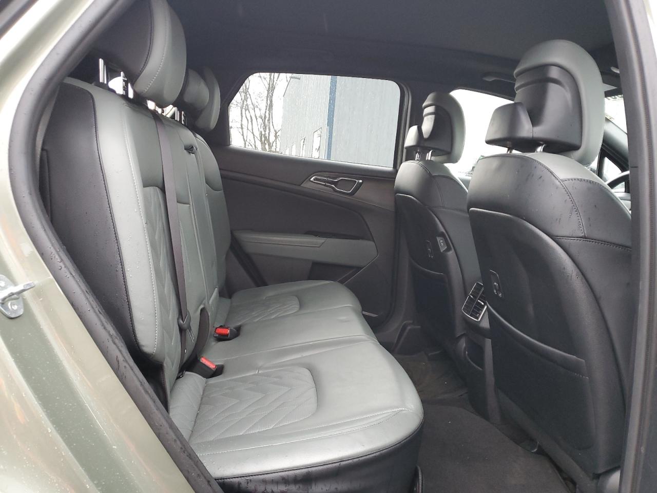 2023 Kia Sportage - Image 11