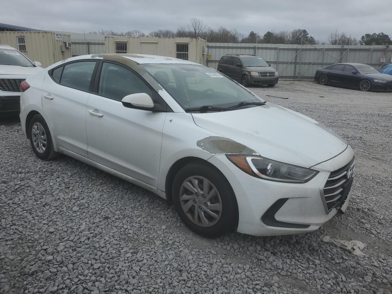 2017 Hyundai Elantra - Image 4