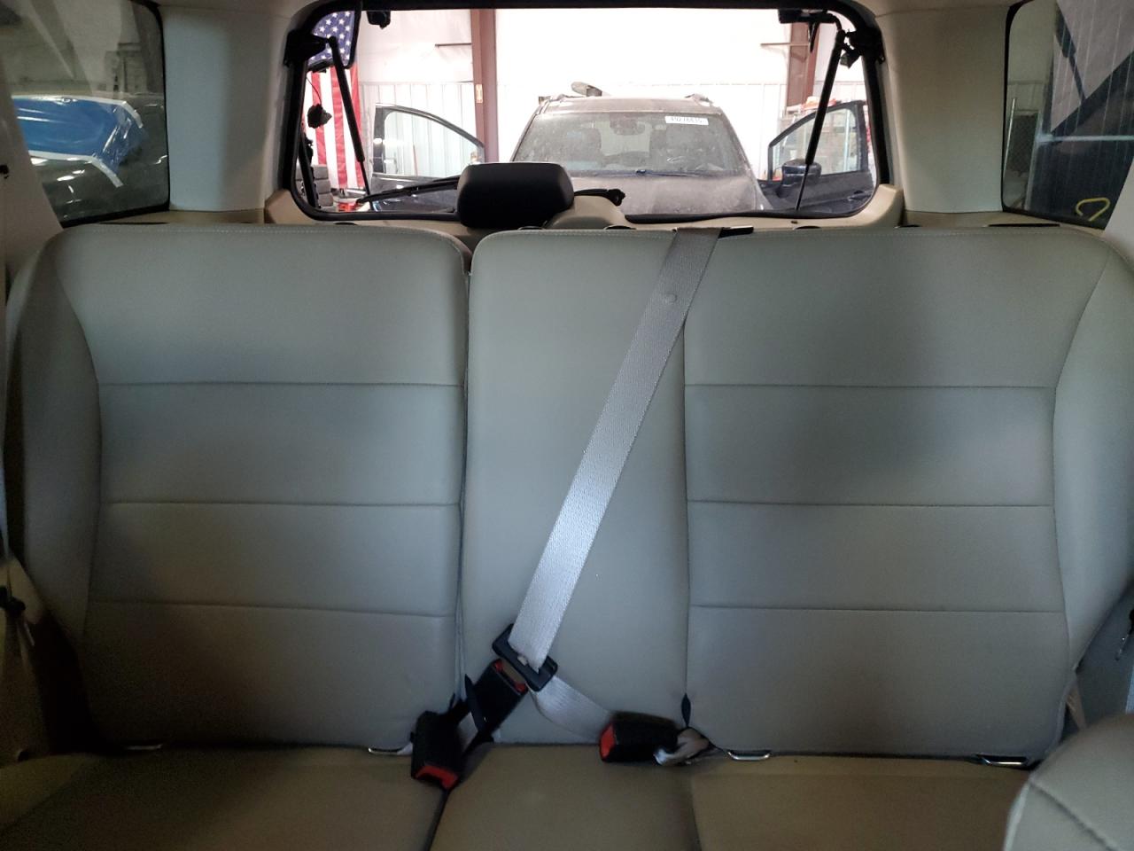 2011 Ford Escape - Image 10