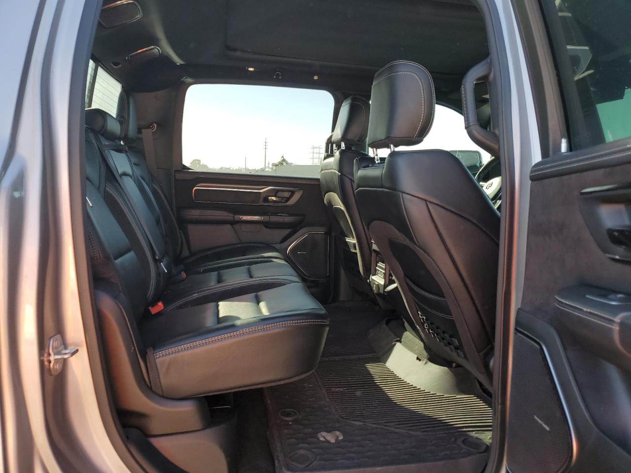 2022 RAM 1500 - Image 10