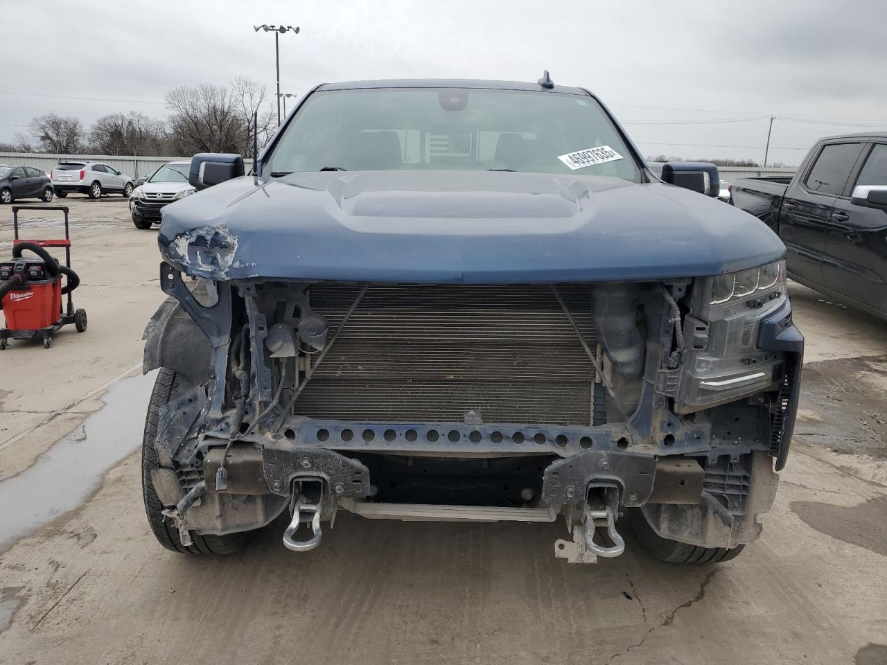 2019 Chevrolet Silverado - Image 5