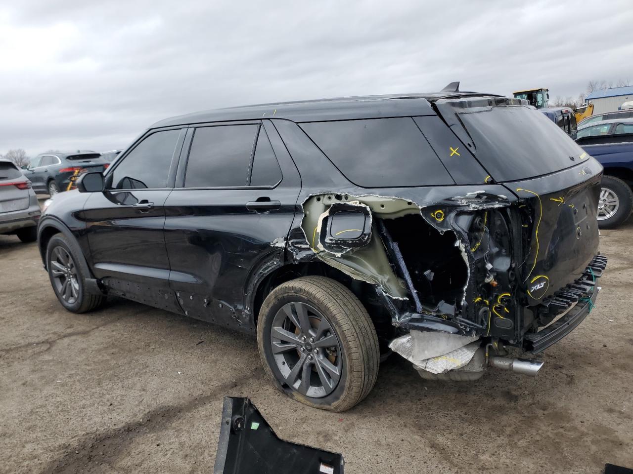 2021 Ford Explorer - Image 2