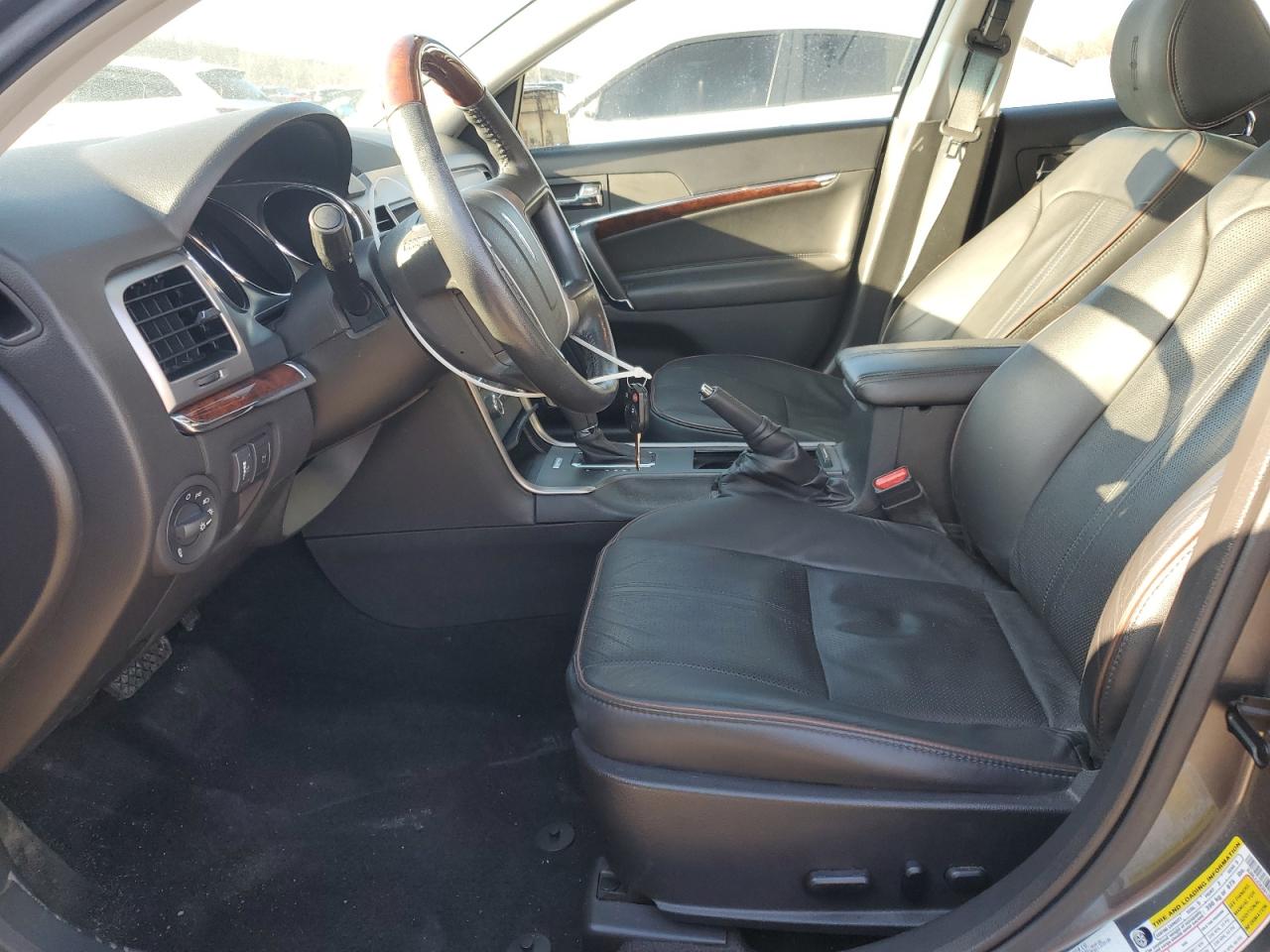 2012 Lincoln MKZ - Image 7