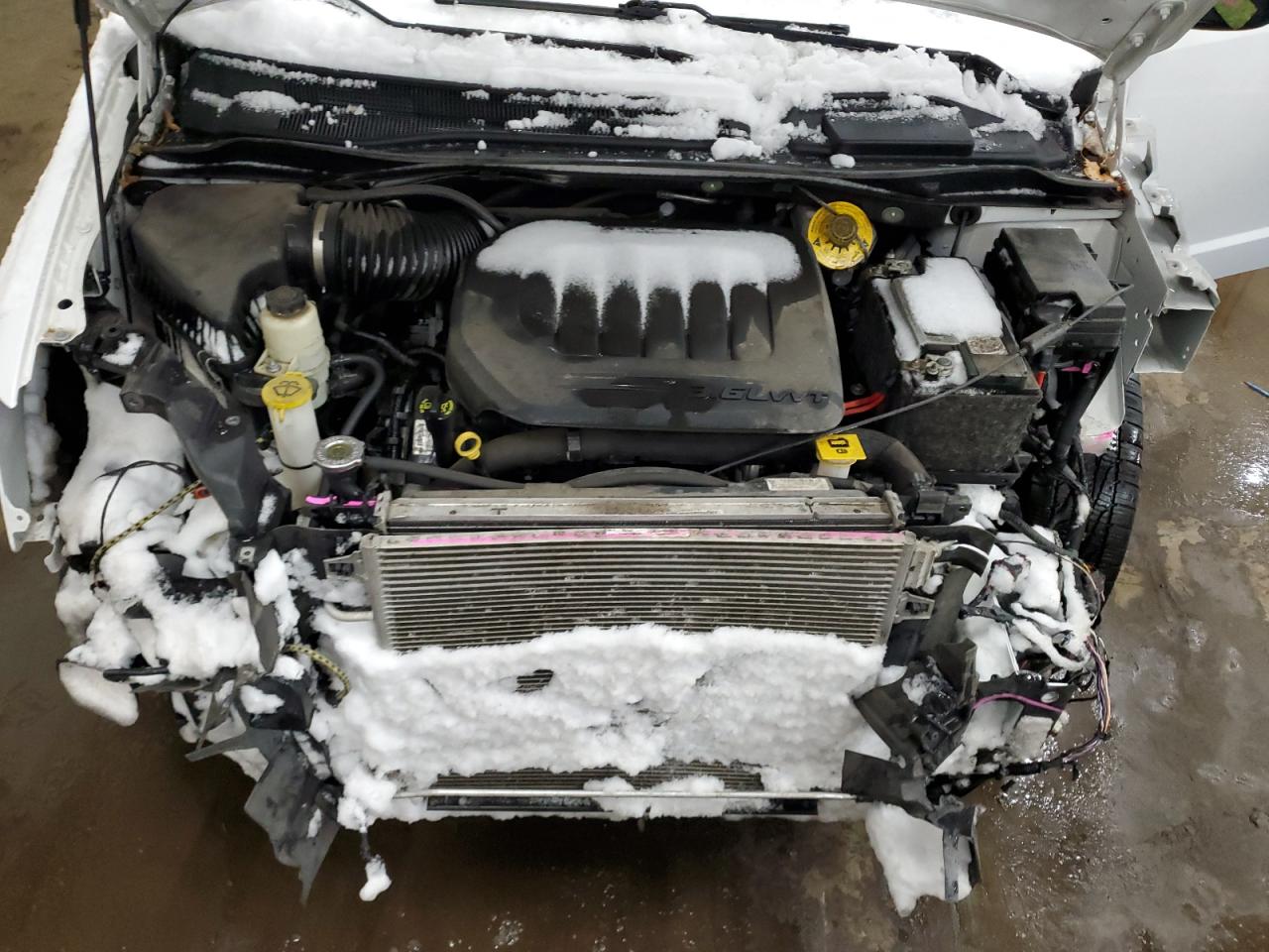 2020 Dodge Caravan - Image 12