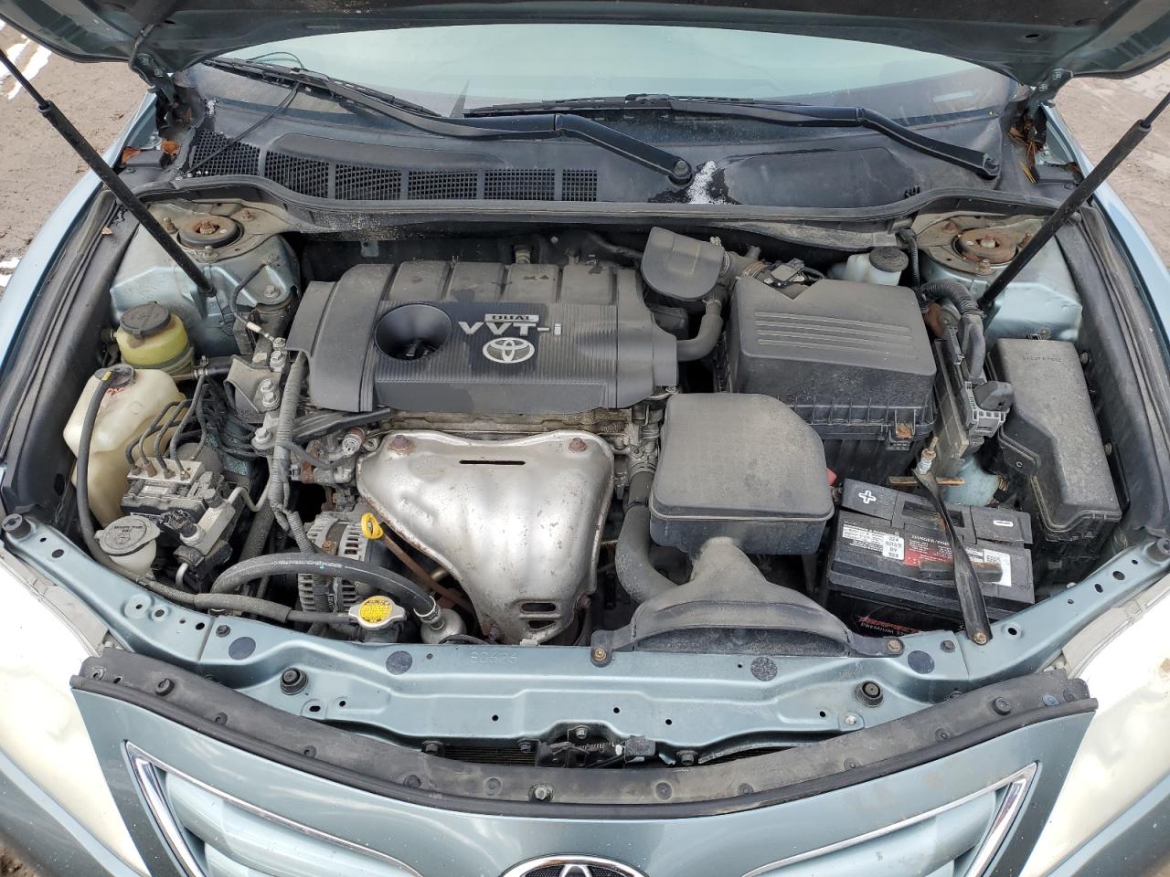 2010 Toyota Camry - Image 11