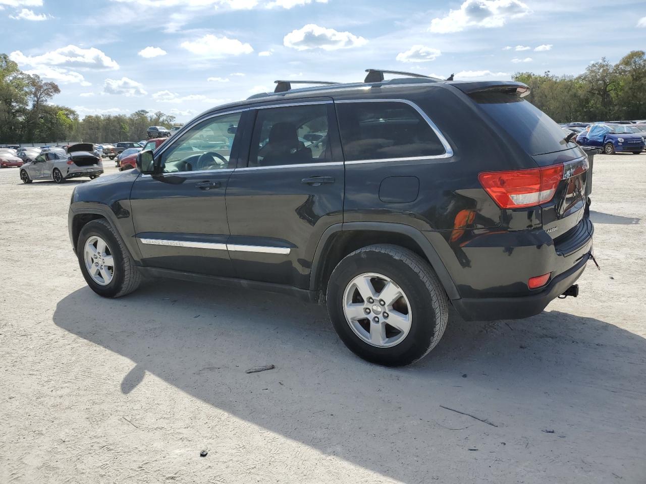 2011 Jeep Grand Cherokee - Image 2