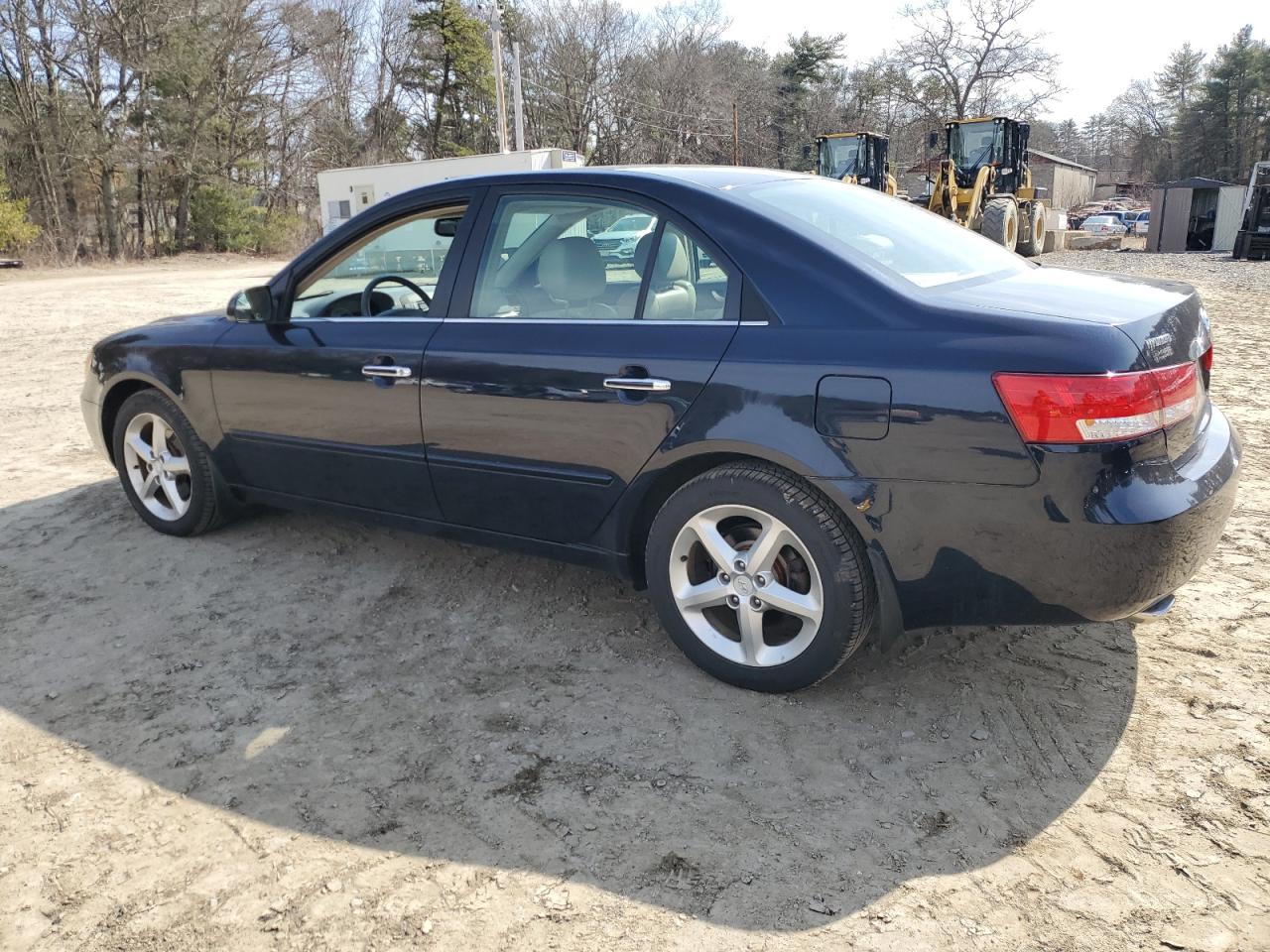 2006 Hyundai Sonata - Image 2