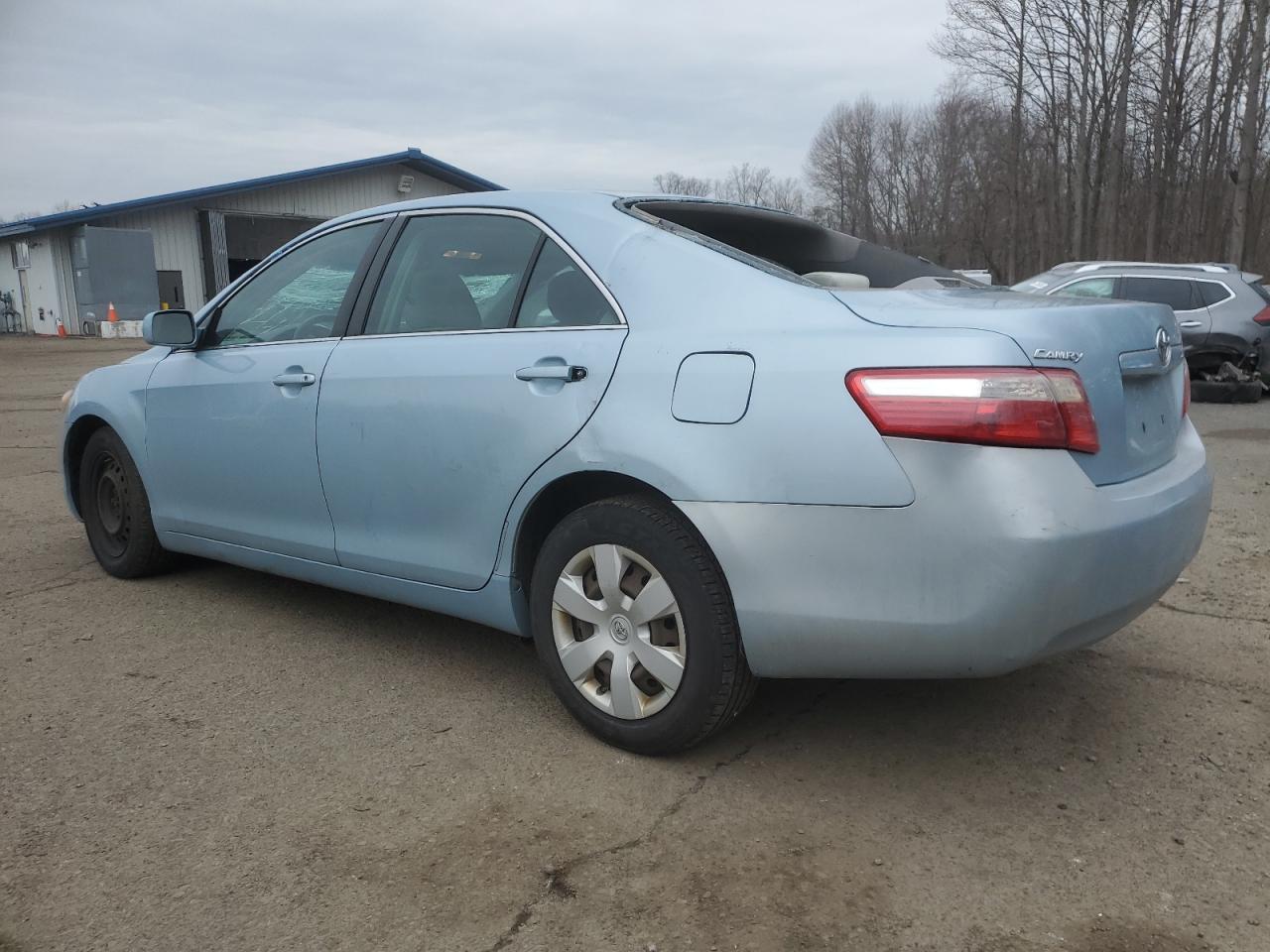 2009 Toyota Camry - Image 2