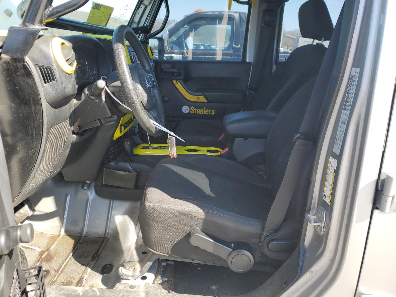 2015 Jeep Wrangler - Image 7