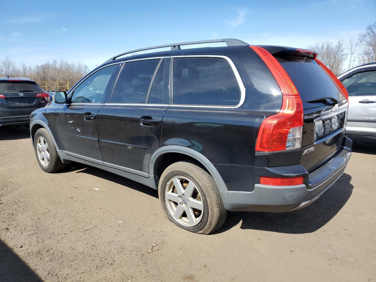 2007 Volvo XC90 - Image 2