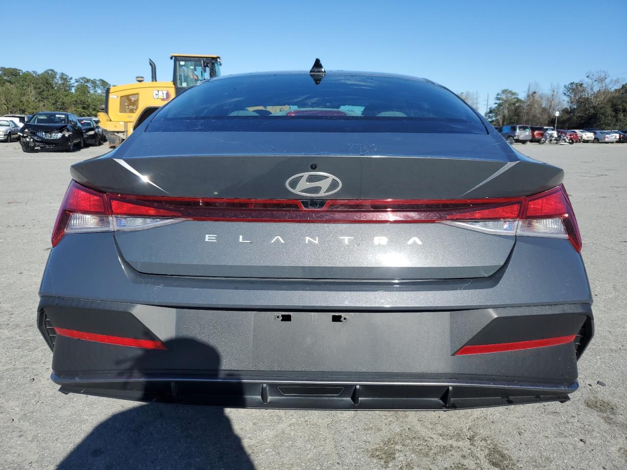 2024 Hyundai Elantra - Image 6