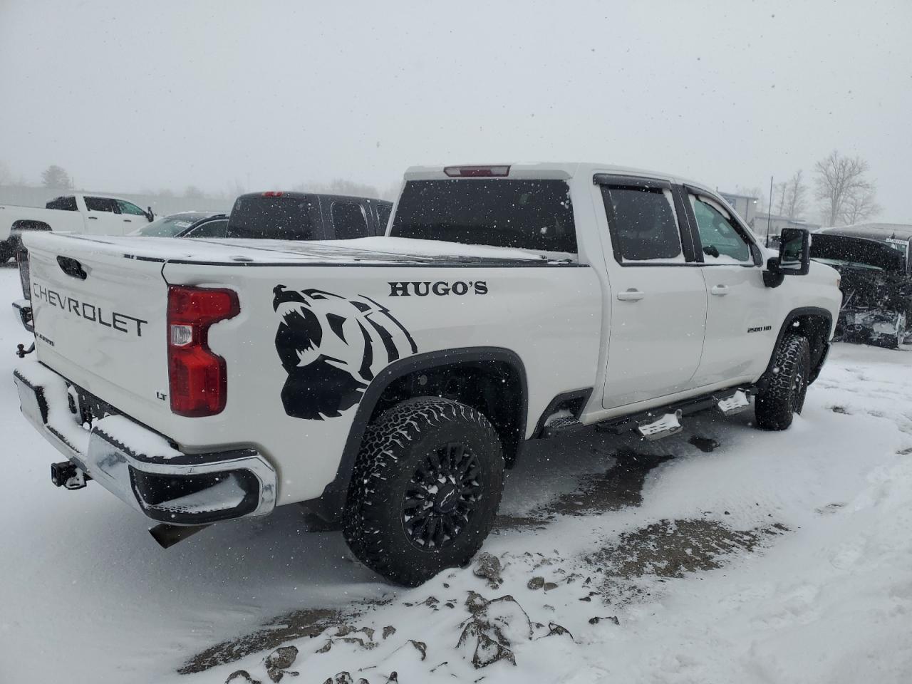 2021 Chevrolet Silverado - Image 3
