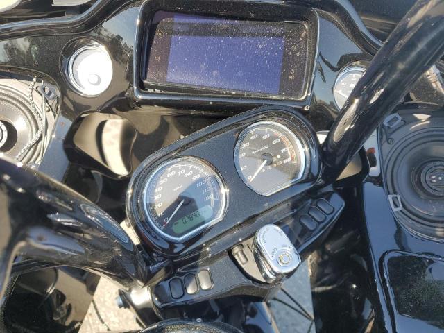  HARLEY-DAVIDSON FL 2021 Черный