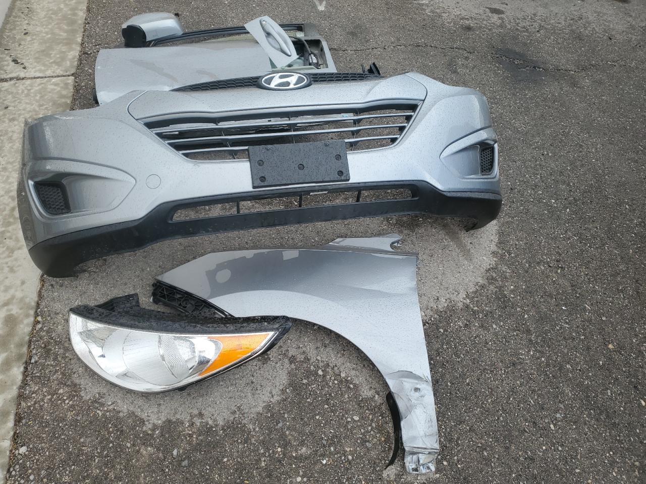 2011 Hyundai Tucson - Image 15