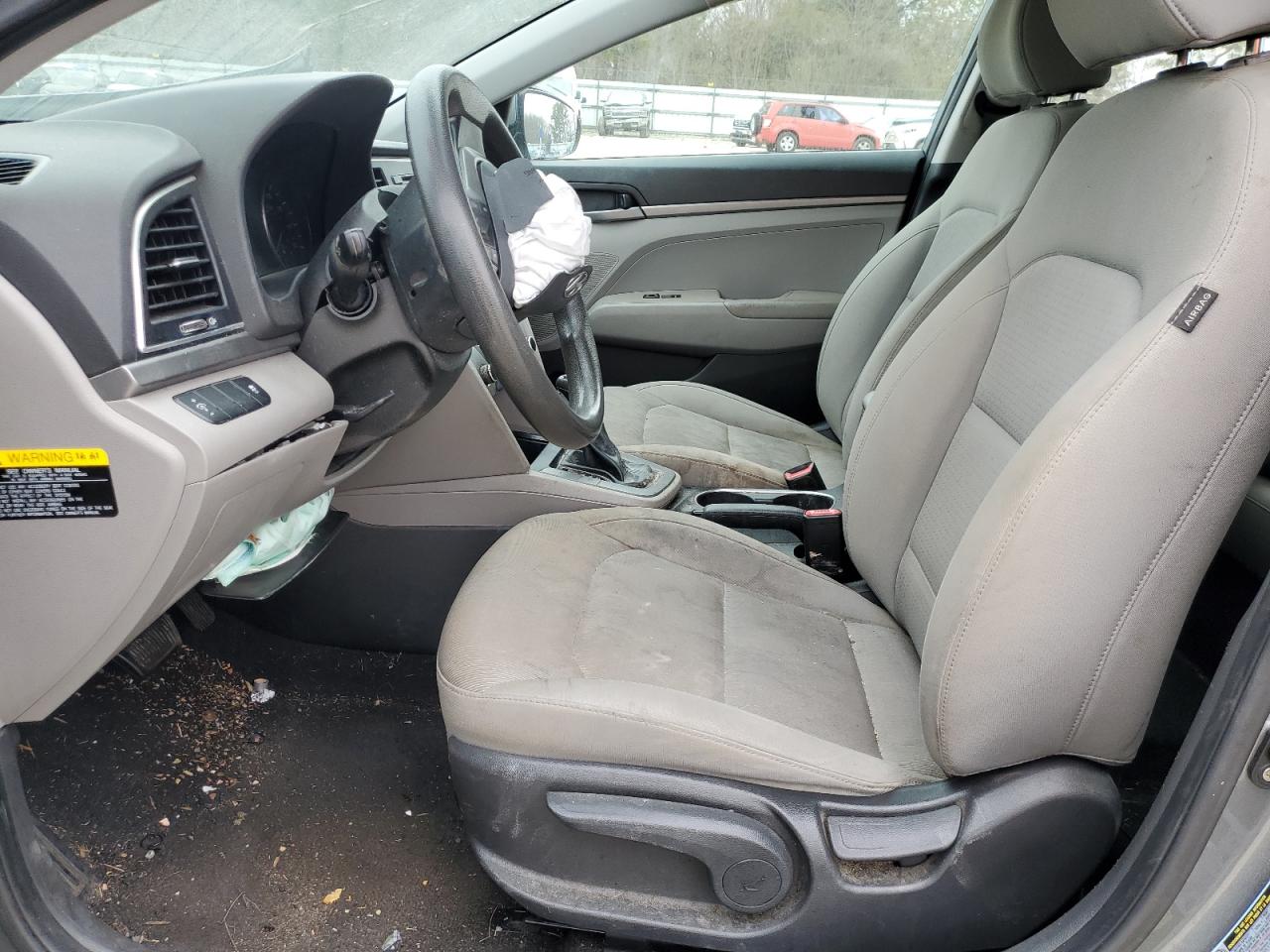 2017 Hyundai Elantra - Image 7