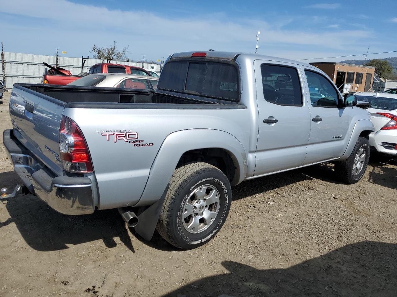 2011 Toyota Tacoma - Image 3