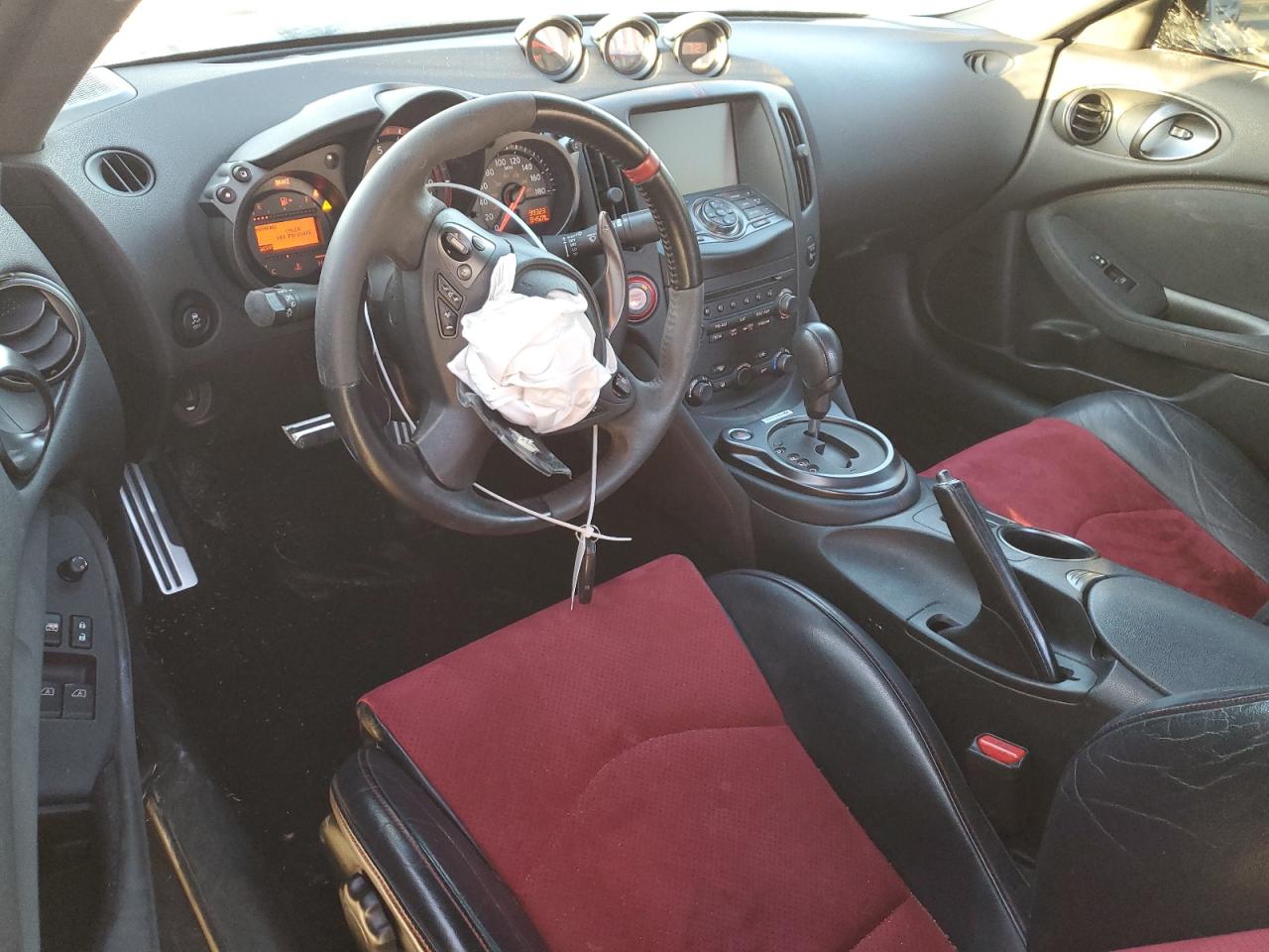 2018 Nissan 370Z - Image 8