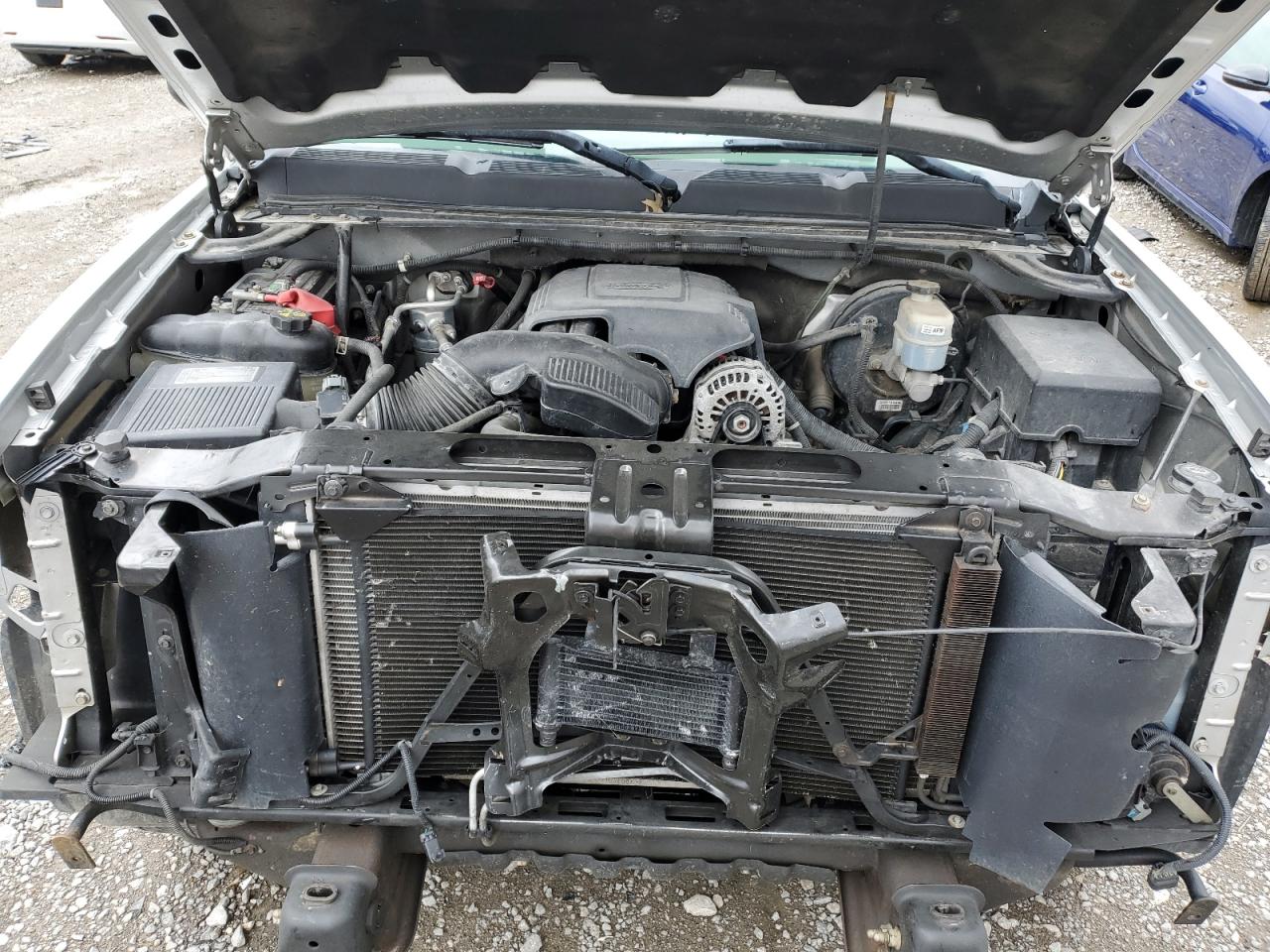 2011 Chevrolet Silverado - Image 13