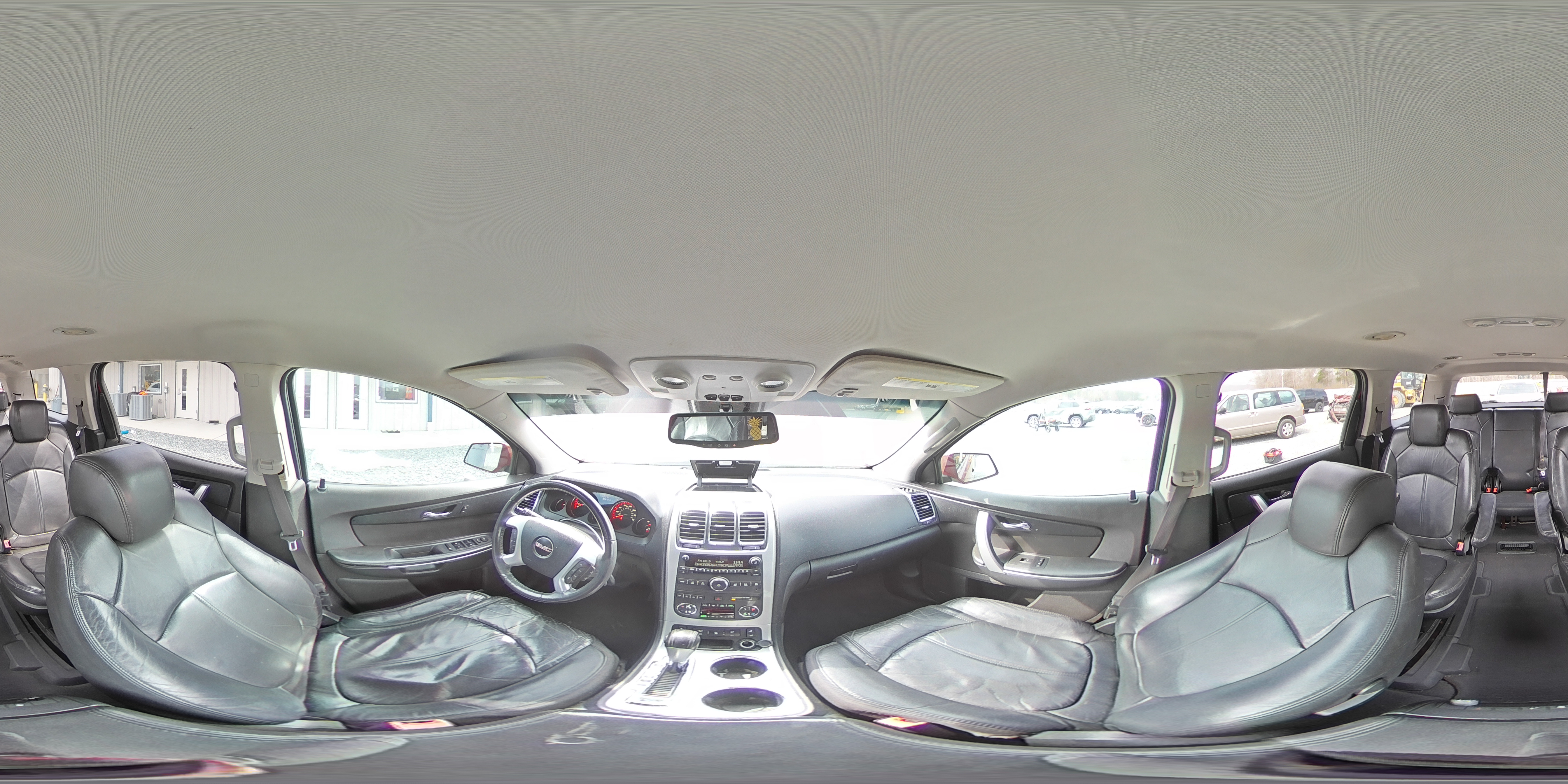 2010 GMC Acadia - Image 13