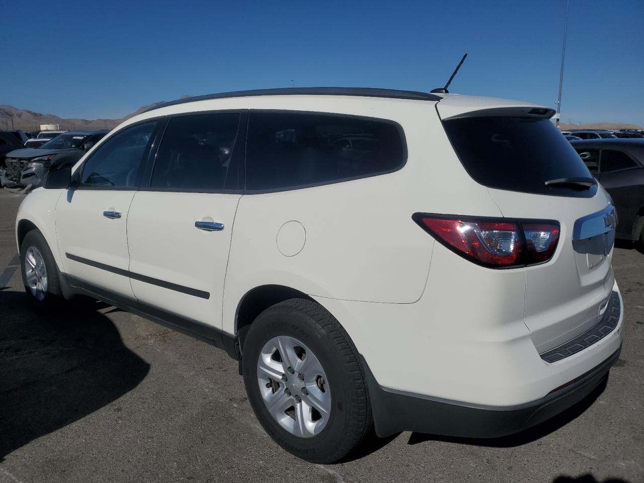 2015 Chevrolet Traverse - Image 2