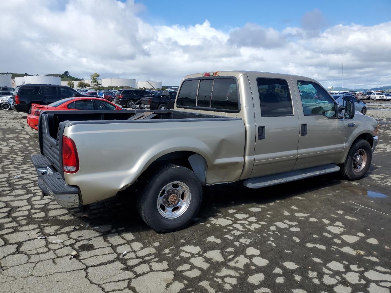 2001 Ford F250 - Image 3