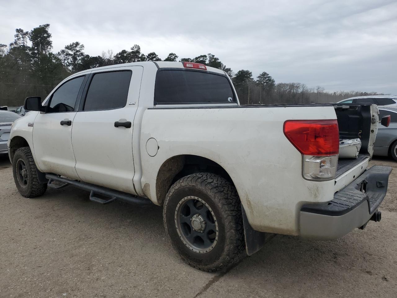 2010 Toyota Tundra - Image 2