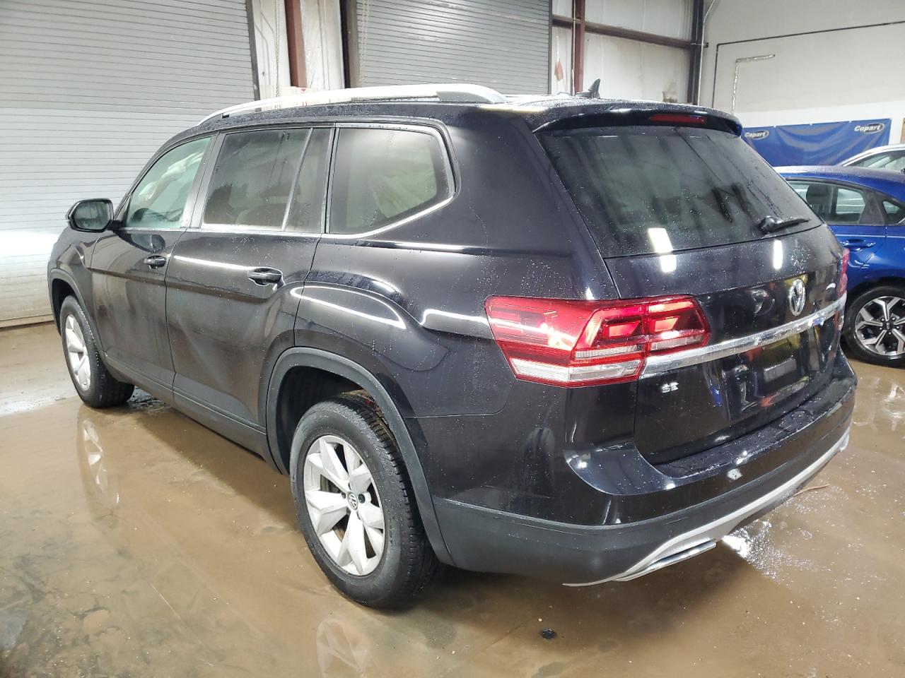2018 Volkswagen Atlas - Image 2