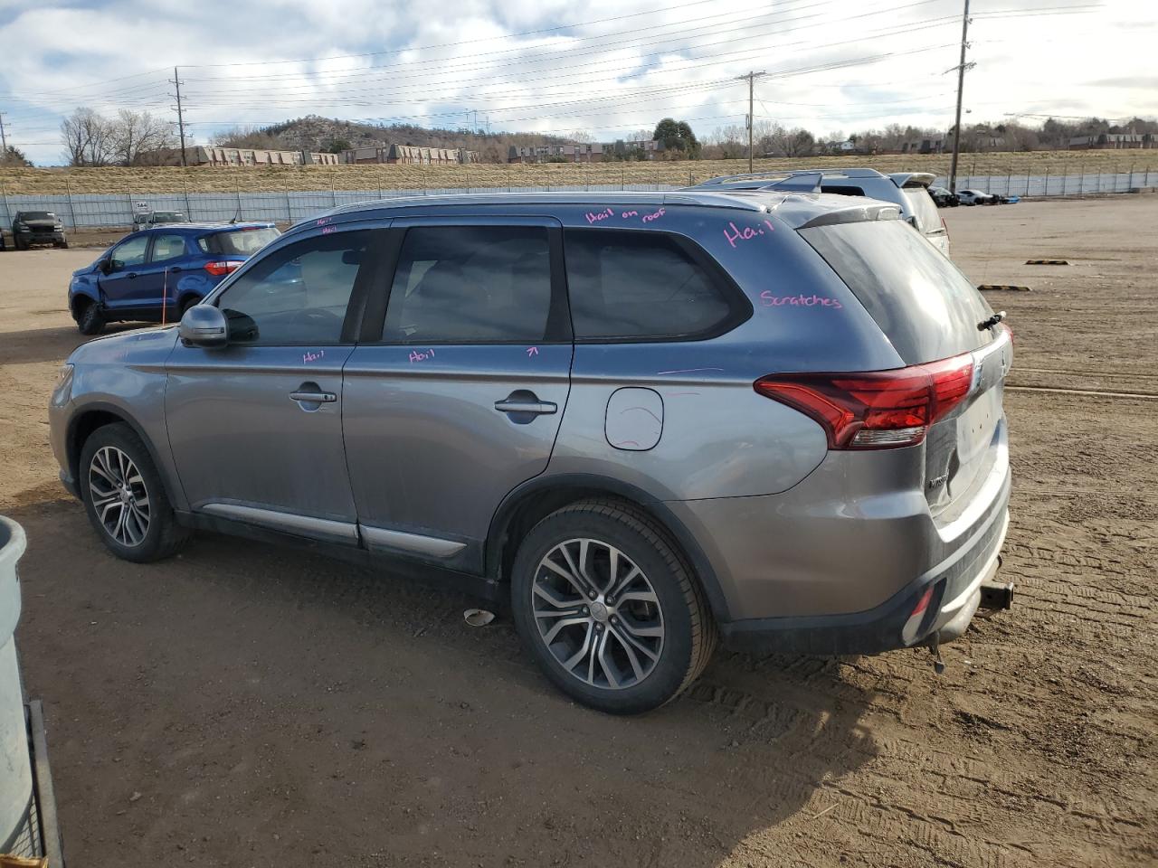 2018 Mitsubishi Outlander - Image 2