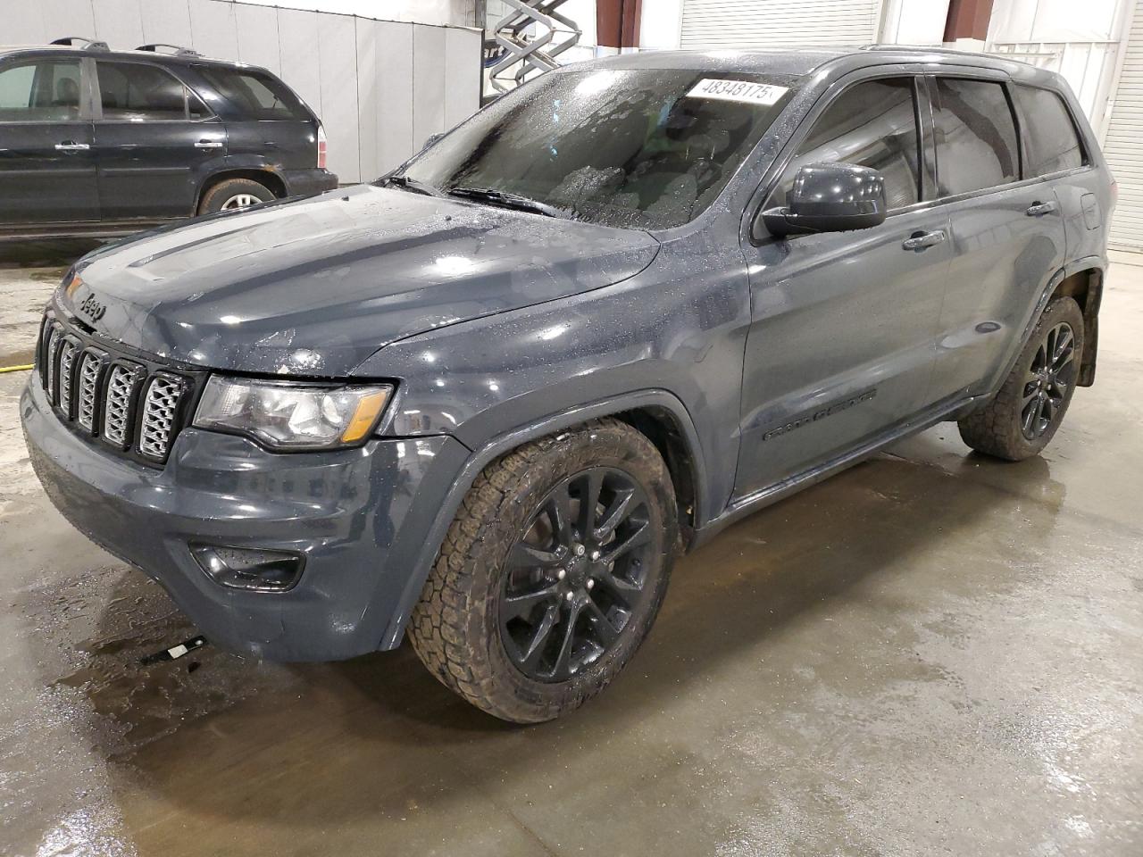 2017 Jeep Grand Cherokee - Image 1