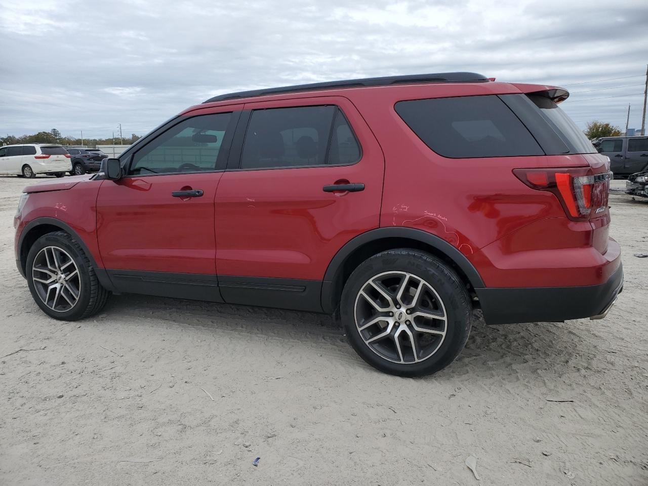 2017 Ford Explorer - Image 2