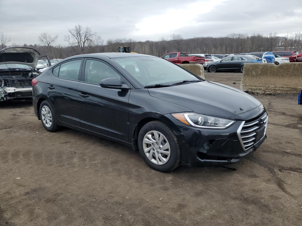 2018 Hyundai Elantra - Image 4