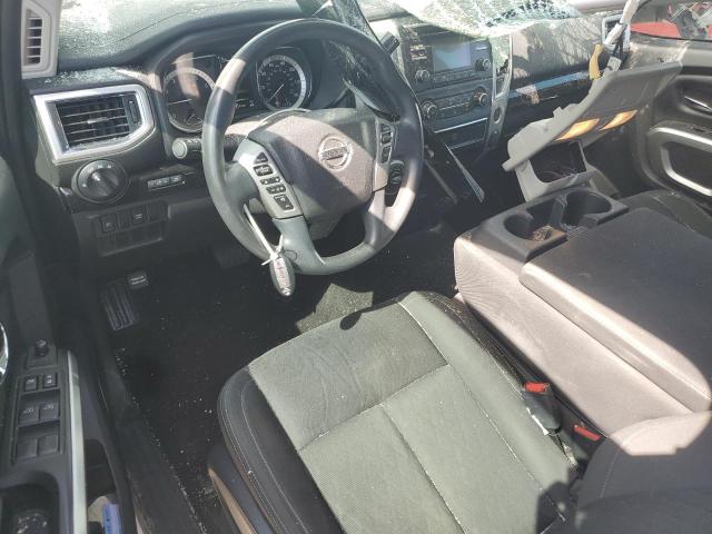  NISSAN TITAN 2018 Biały