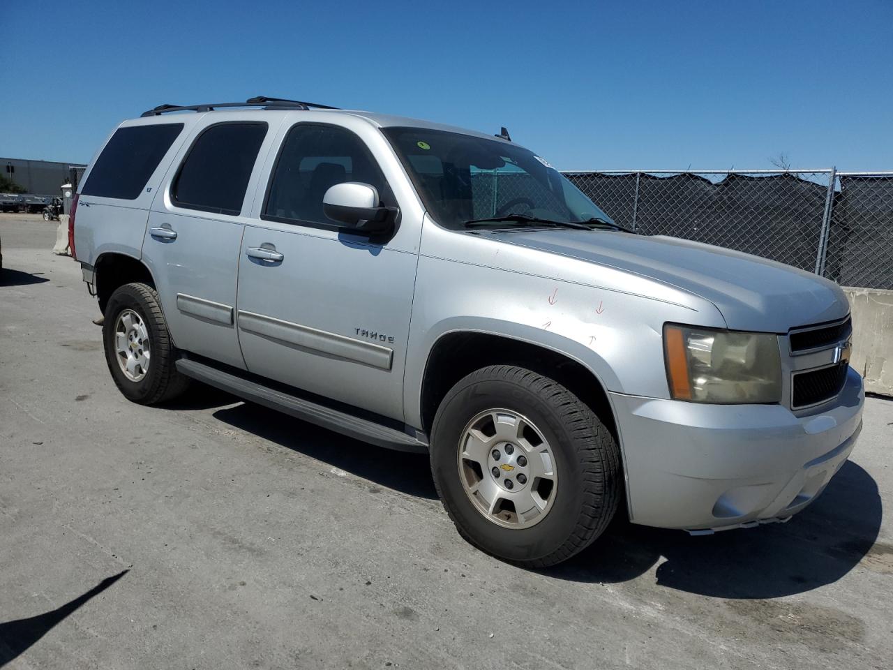2011 Chevrolet Tahoe - Image 4