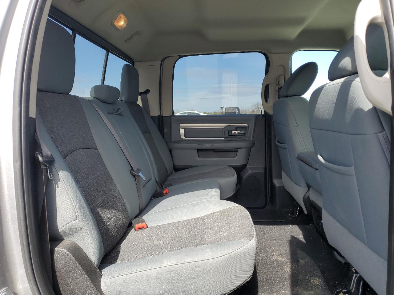2019 RAM 1500 - Image 10