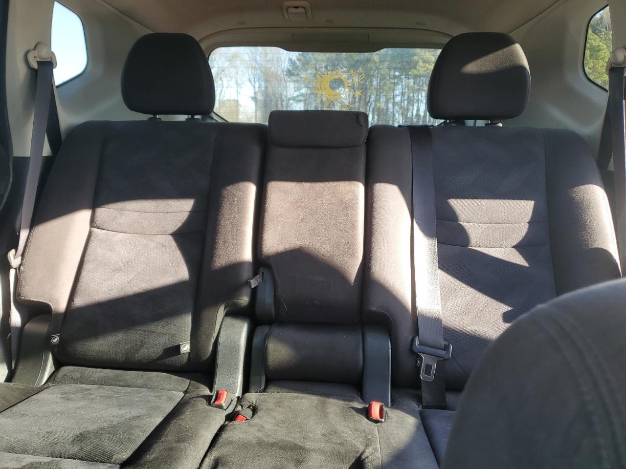 2015 Nissan Rogue - Image 10