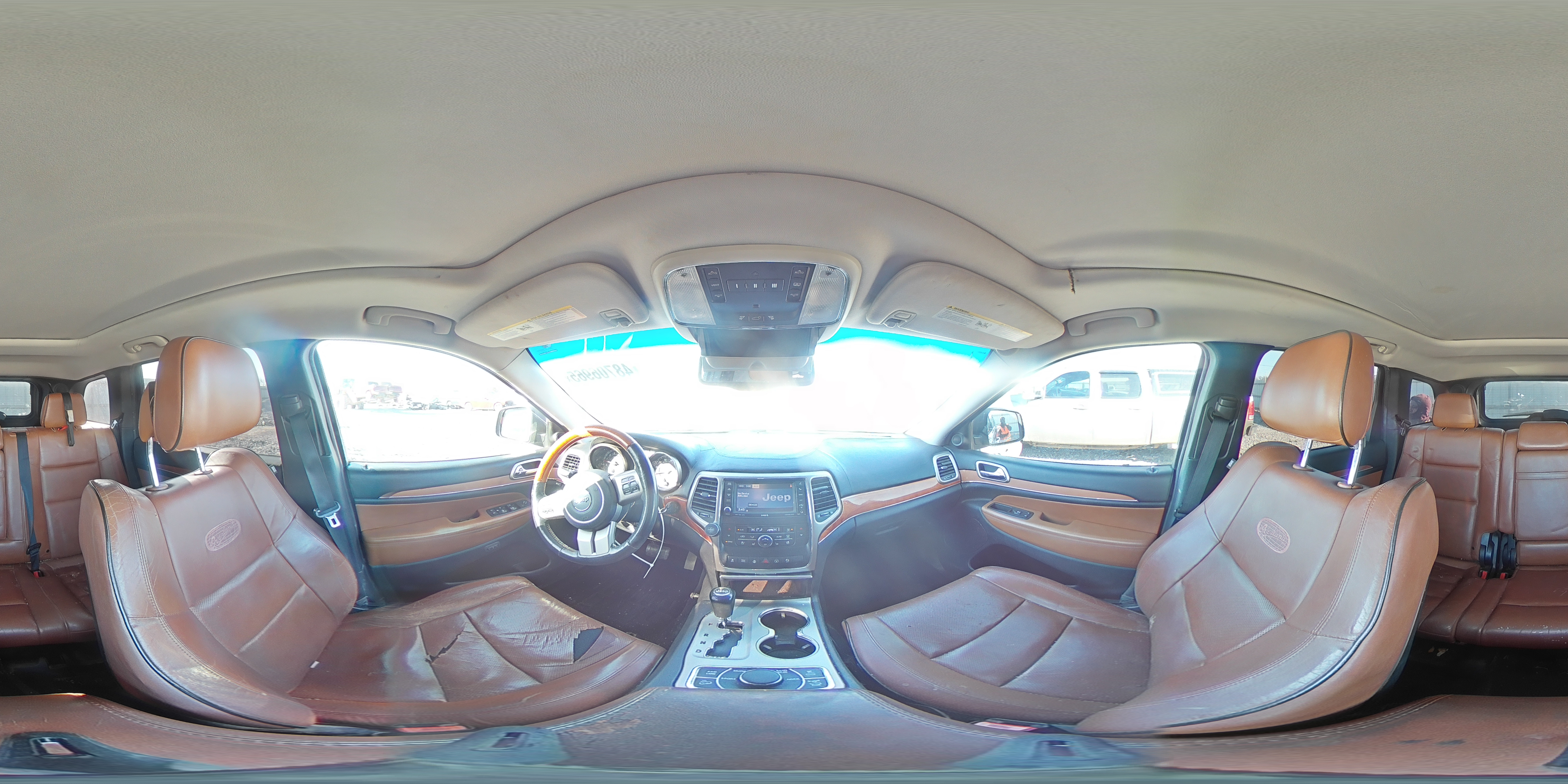 2013 Jeep Grand Cherokee - Image 14