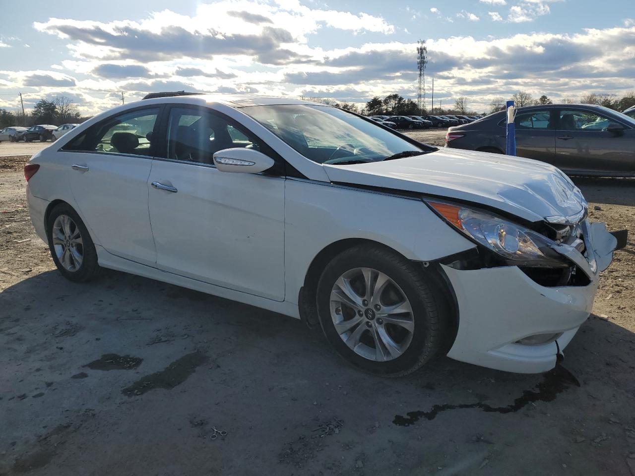 2013 Hyundai Sonata - Image 4