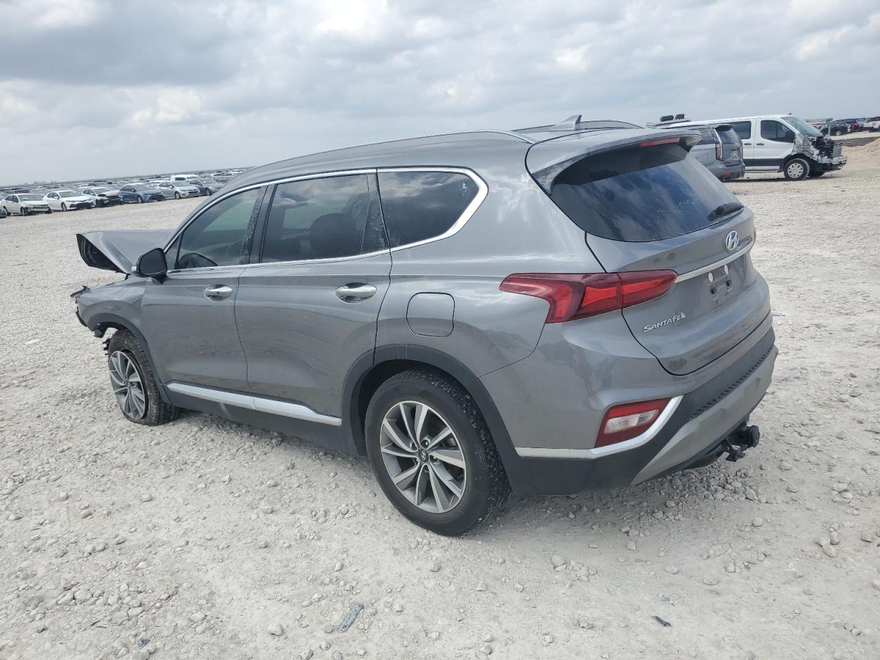 2019 Hyundai Santa Fe - Image 2