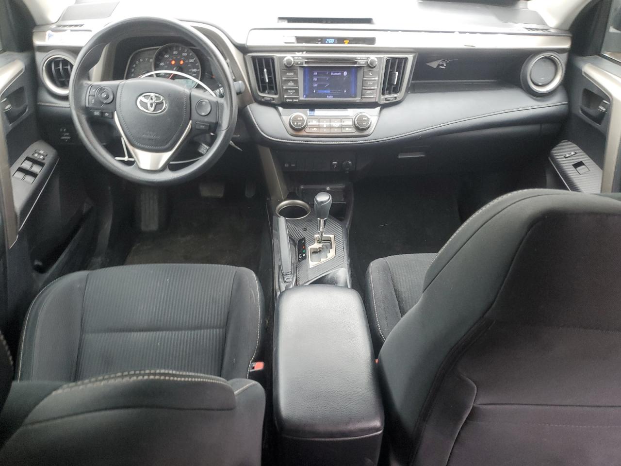 2013 Toyota RAV 4 - Image 8