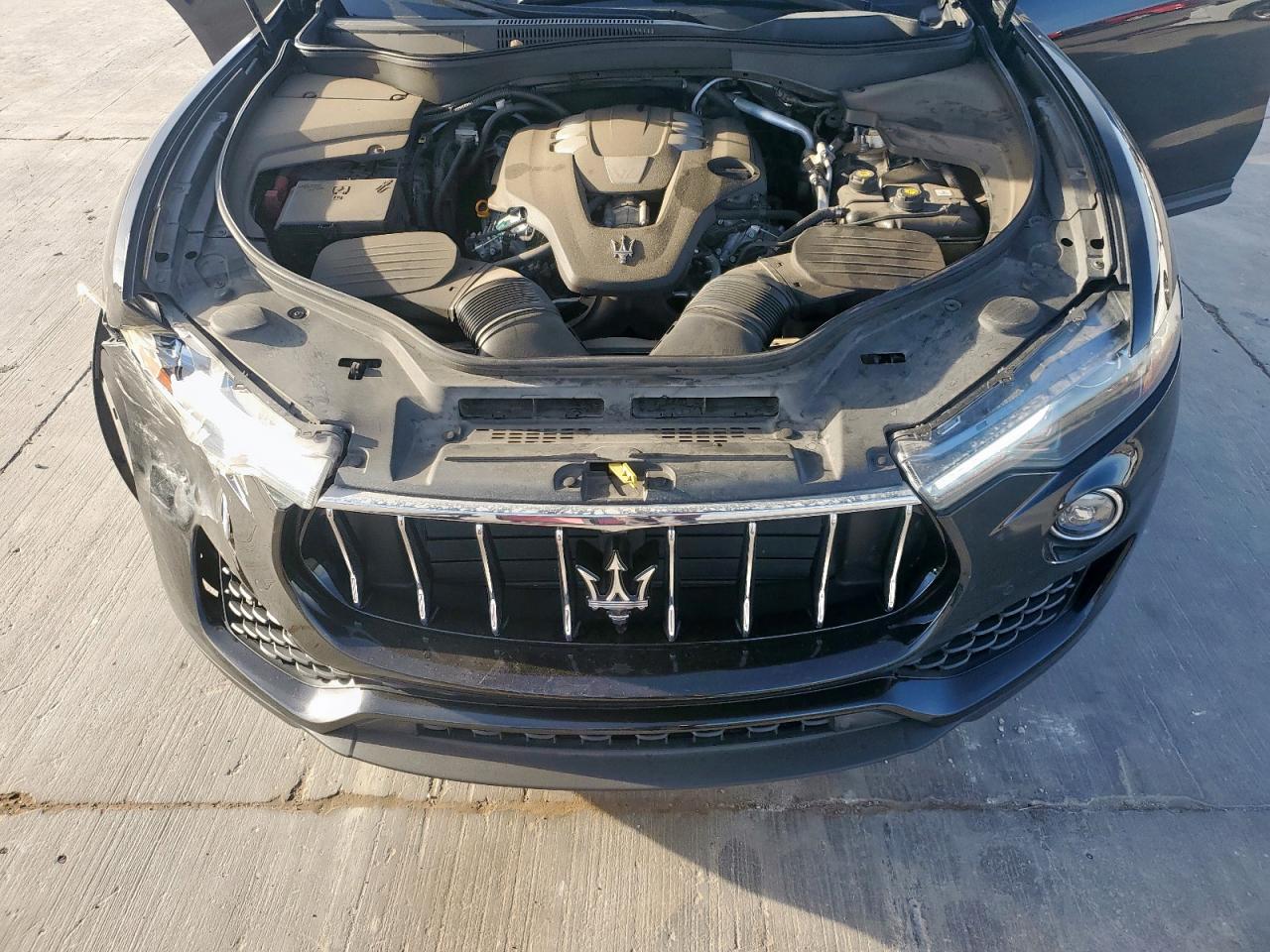 2018 Maserati Levante VIN: ZN661XUA1JX279016 Lot: 49554915