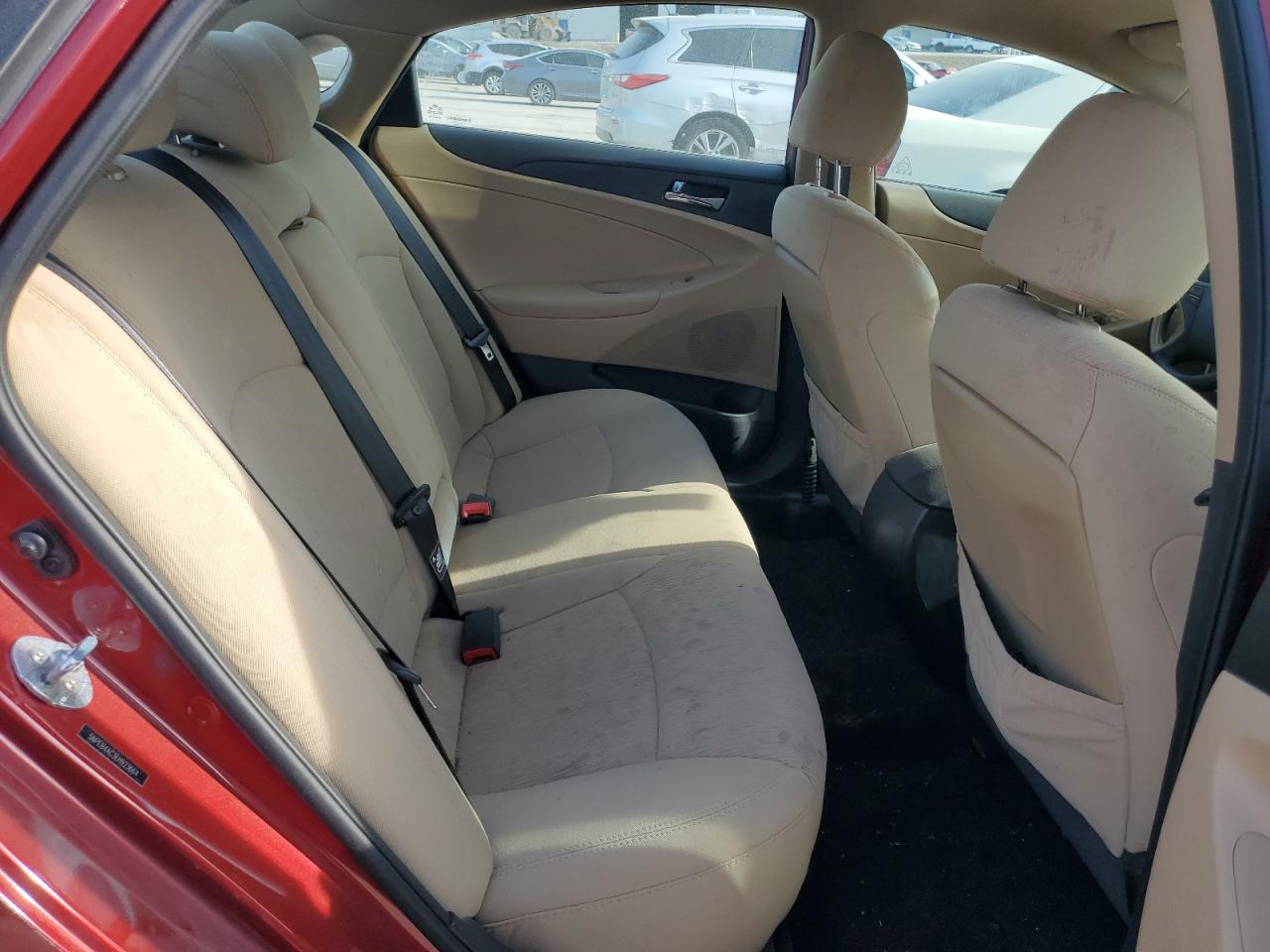 2014 Hyundai Sonata - Image 10