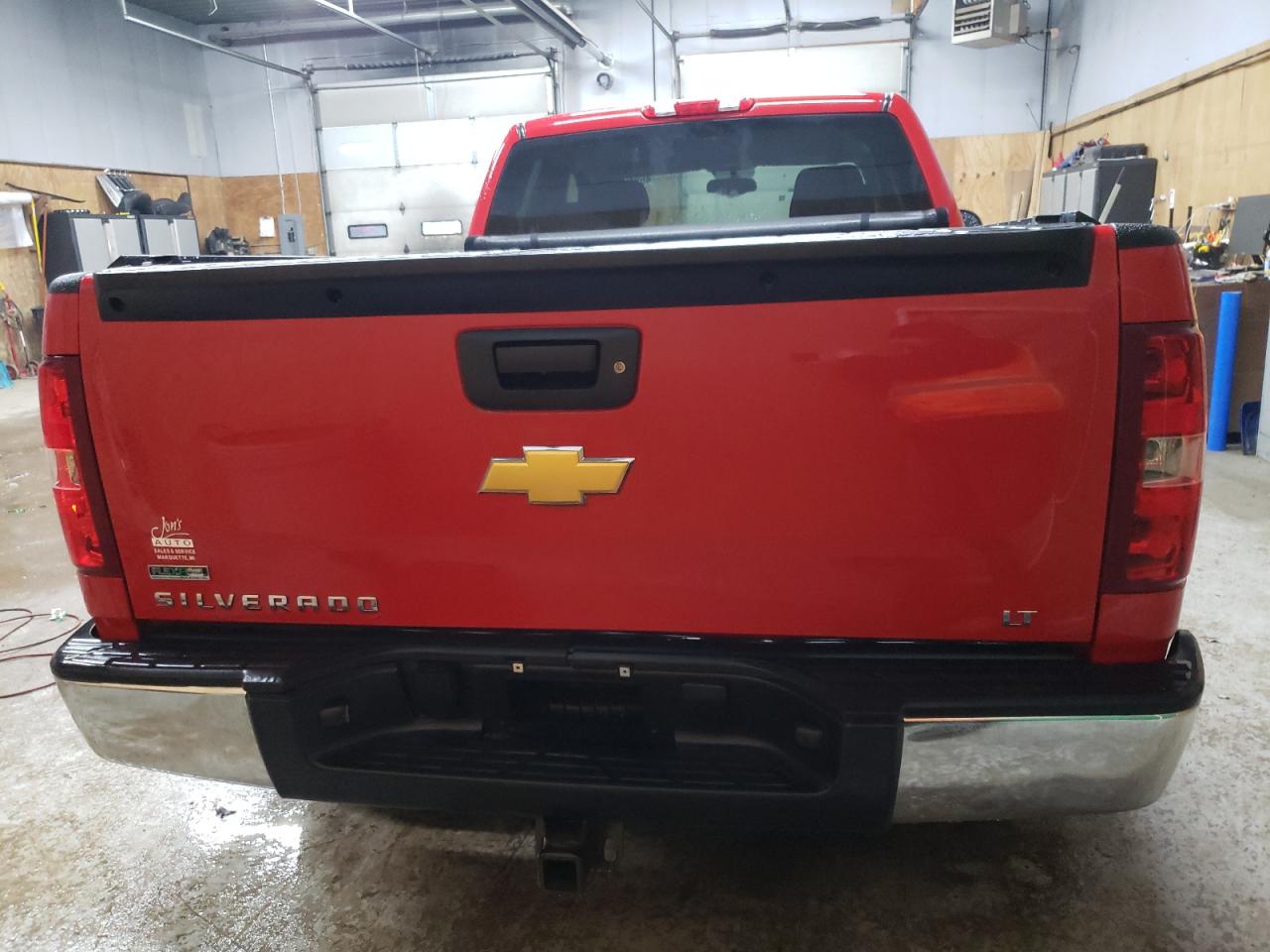 2012 Chevrolet Silverado - Image 6