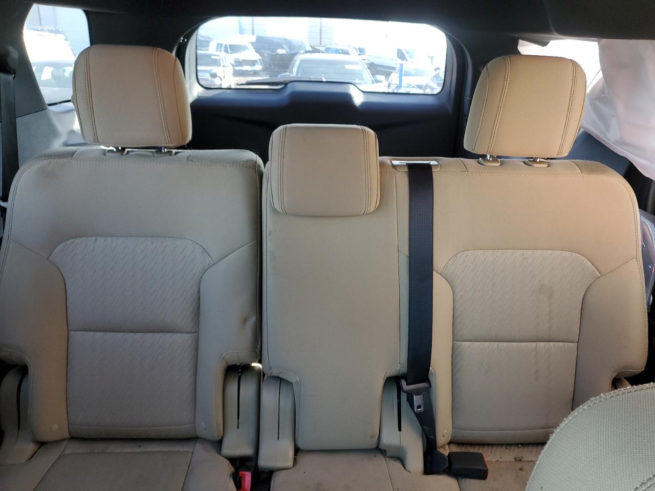 2016 Ford Explorer - Image 10