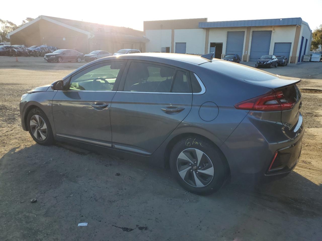 2018 Hyundai IONIQ - Image 2