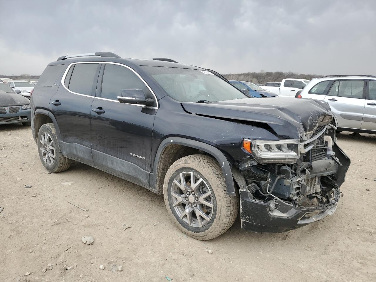 2021 GMC Acadia - Image 4
